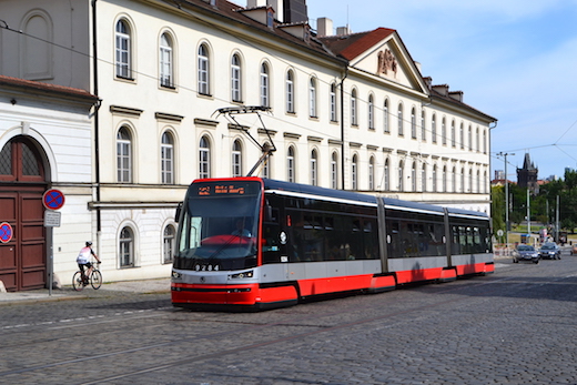 Tram_Prag_03.jpg